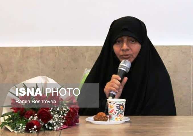 شهید ذورقی همواره دانشجویی ممتاز بود/ جزوه های درسی را من برایش می‌نوشتم