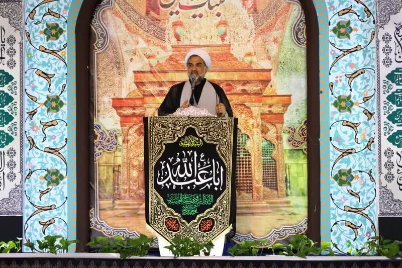 جلوی برخی بدعت‌ها در مداحی‌ها گرفته شود