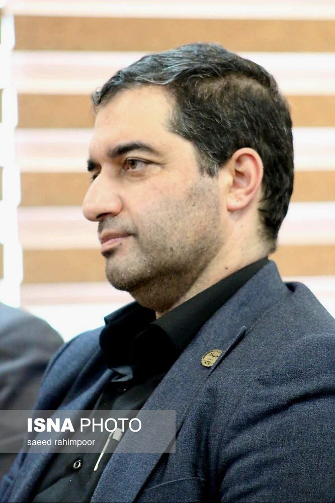 جهاد دانشگاهی بر این باور است که دانش باید به خدمت مردم درآید