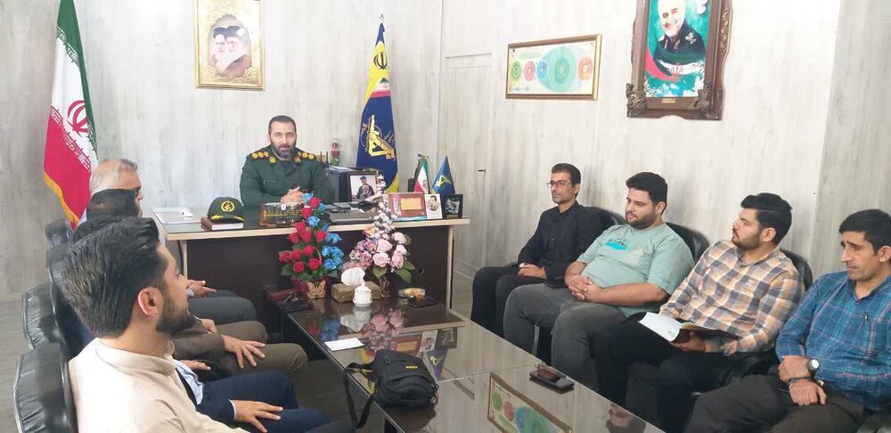 خبرنگاران و اصحاب رسانه سازنده و نگارنده واقعیت ها باشند