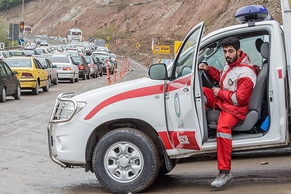 خدمات امدادی به بیش از 15 هزار نفر از هموطنان در محور لوشان به رشت