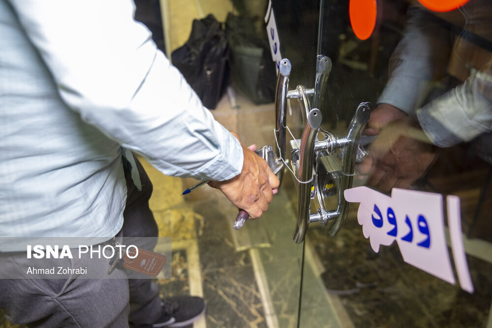 پلمب 78 مشاور املاک متخلف در رشت/ برخورد با فعالیت غیرقانونی کافه ها