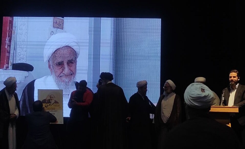مستند "همراه مطیع" در بندر انزلی رونمایی شد