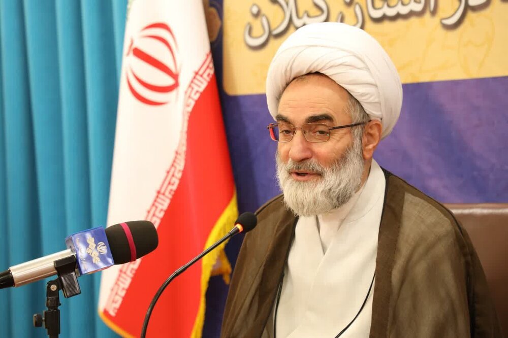 ضرورت دفاع از انقلاب در برابر تهاجم فکری