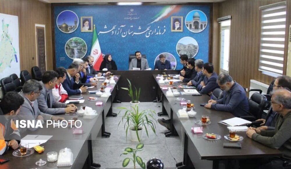 رفع مشکلات ترافیکی آزادشهر/ متولیان به وظایف خود عمل کنند