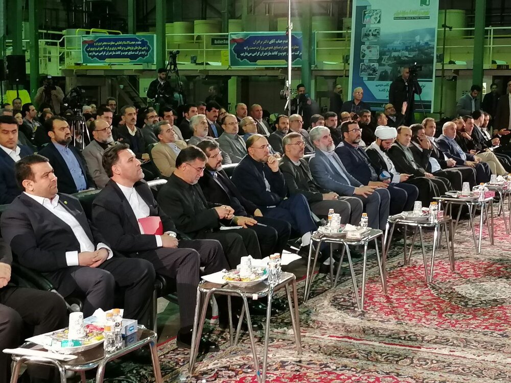 آغاز مراسم خودکفایی در تولید کاغذ مورد نیاز کتاب‌های درسی