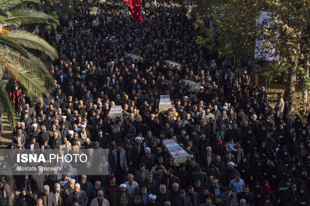 تشییع پیکر پاک 11 شهید گمنام دفاع مقدس در ساری