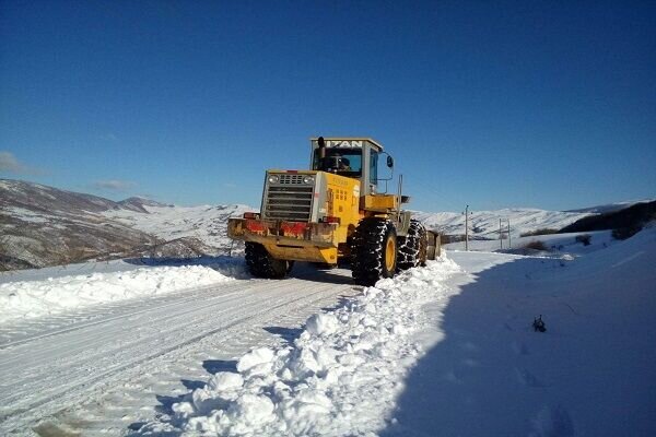 برف بیش از30 روستای بخش لاریجان آمل را سفیدپوش کرد