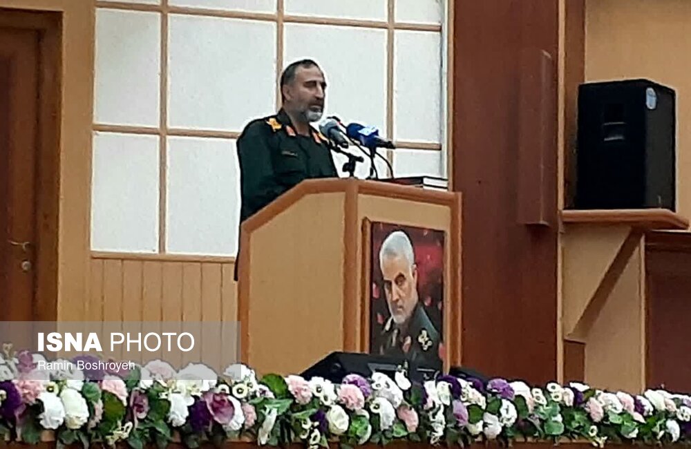 شنای مردم ایران در خون/ تقدیم هزاران شهید برای دفاع از یک انقلاب