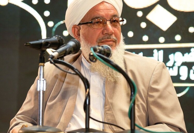 سعادتمندی بشر در گرو پیروی از تعالیم حضرت علی (ع) است