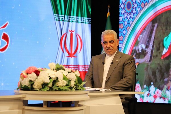 بارش برف جاده کندوان را سفید پوش کرد/ تردد آزاد است