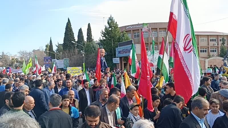 استکبارستیزی مردم ساری در راهپیمایی 22 بهمن