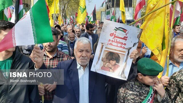 روایت حضور پرخروش مردم شهرهای سراسر کشور در روز جهانی قدس