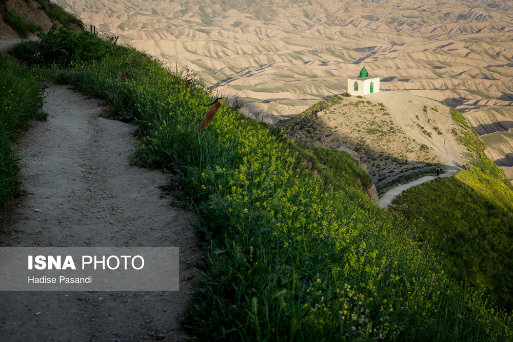 زیارتگاه و قبرستان خالدنبی - گلستان