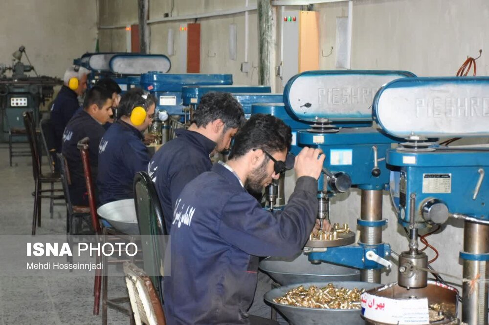 کارگران آستارا تحت پوشش بیمه اجباری هستند