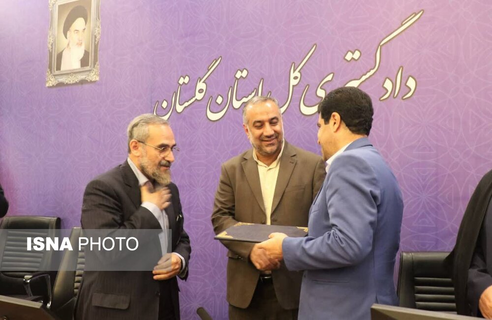 تحویل سند مالکیت  48 واحد تولیدی  امروز در گلستان