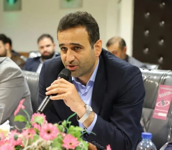 بسیج دانشجویی از حاشیه‌نشینی خودداری کند