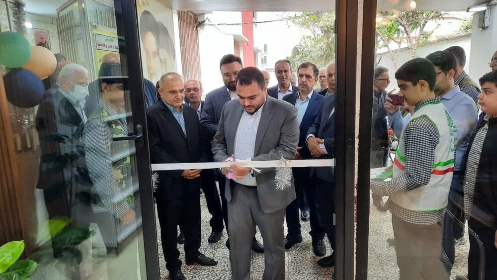 هدیه متفاوت دانش آموزان نیم قرن قبل آملی به دانش آموزان دهه نودی