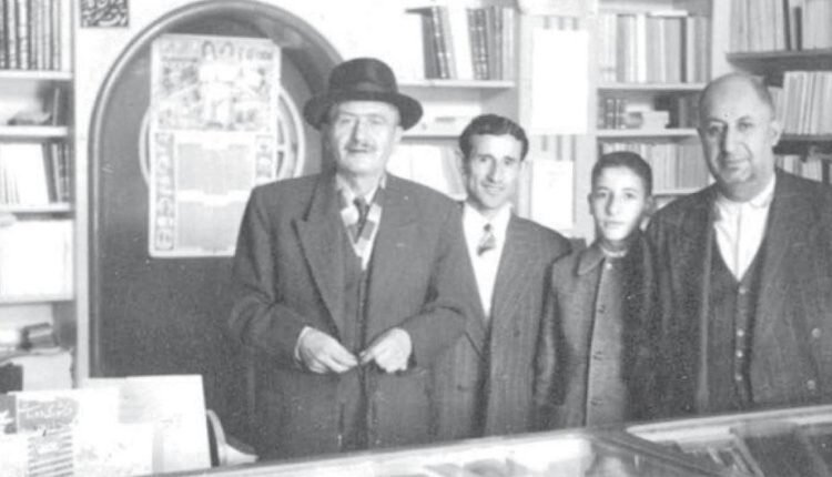 به پاس تقدیر از خاندانی که 3 نسل کتابفروشی «طاعتی» را در رشت اداره می‌کنند