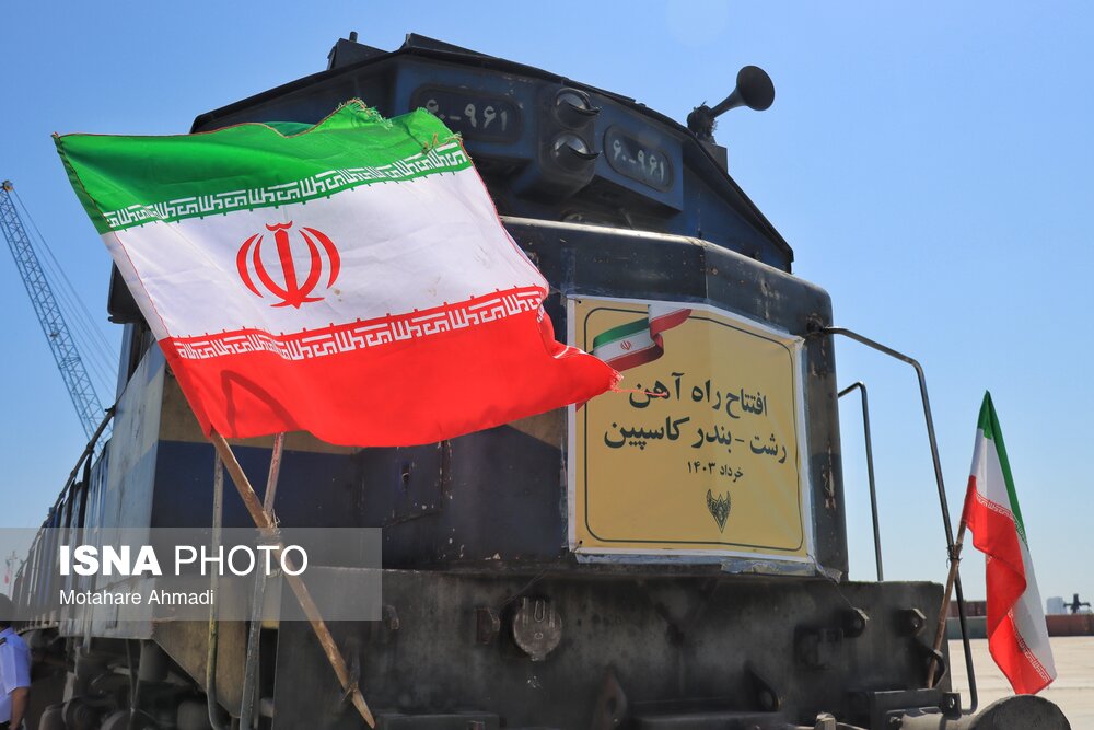 آفتاب خدمات دولت سیزدهم از پشت ابر درآمد