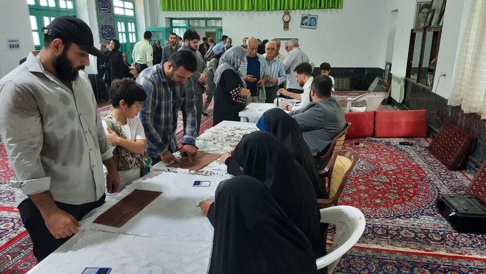 صندوق‌های اخذ رای به مناطق سیل‌زده آمل ارسال شد