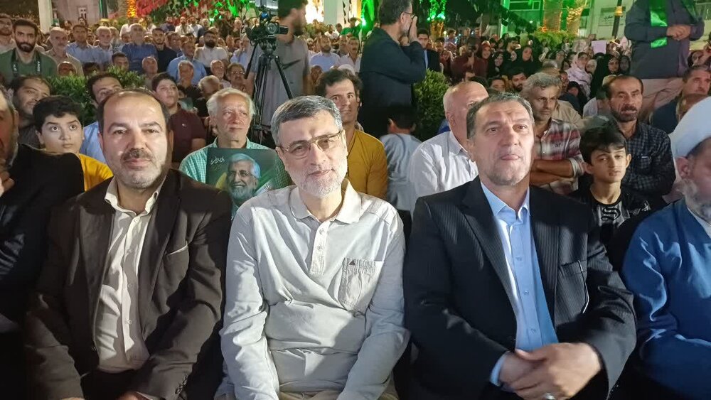 بیگانگان توسط جریان نفوذ ‌خواص بر کشورها مسلط می‌شوند