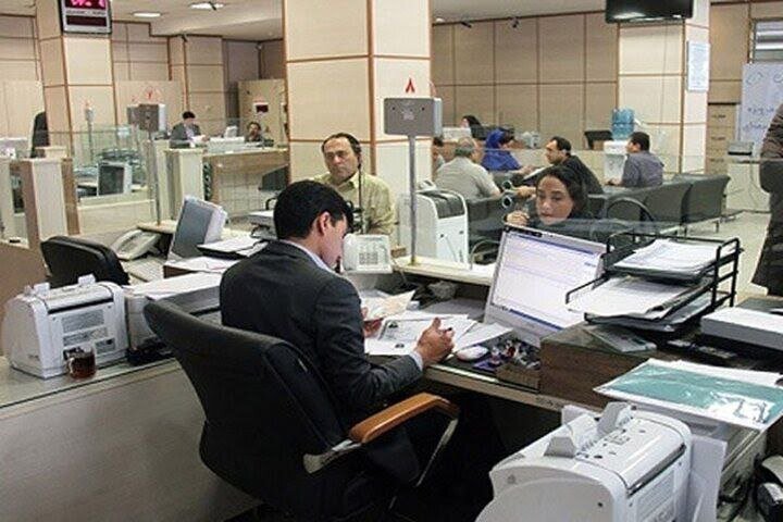 دولت اعلام کرد: کاهش ساعت کاری مراکز دولتی در تهران و 14 استان دیگر