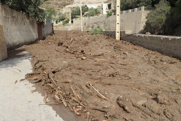 رسوب برداری ادامه دارد/ برقراری آب و گاز 80 خانوار تا ساعات آینده