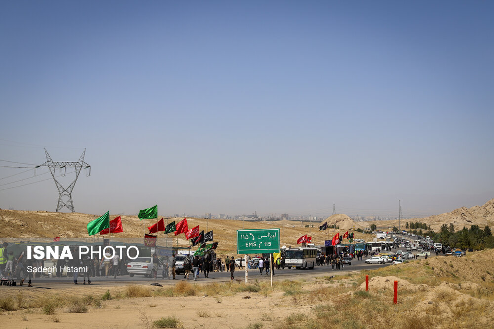 اعزام 30 کاروان پیاده به سمت مشهد مقدس