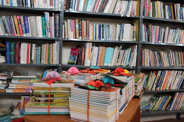 اهدای 1500 جلد کتاب به کتابخانه های عمومی گیلان