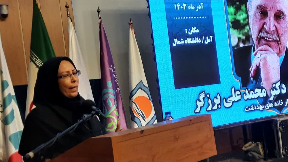 دولت و مجلس باید از گنجینه‌های طلایی نخبگان برای حل مشکلات کشور استفاده کنند