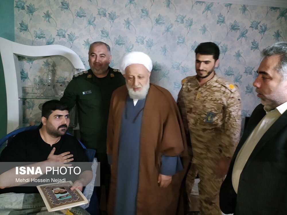 امام جمعه و فرماندار از جانباز 70 درصد آستارایی عیادت کردند