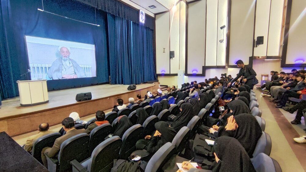 طرح معراج در گلستان برگزار شد