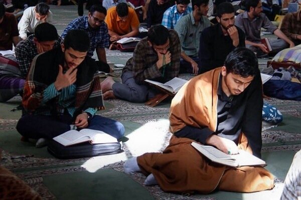 برپایی جشن میلاد امام علی(ع) در 160 امامزاده مازندران