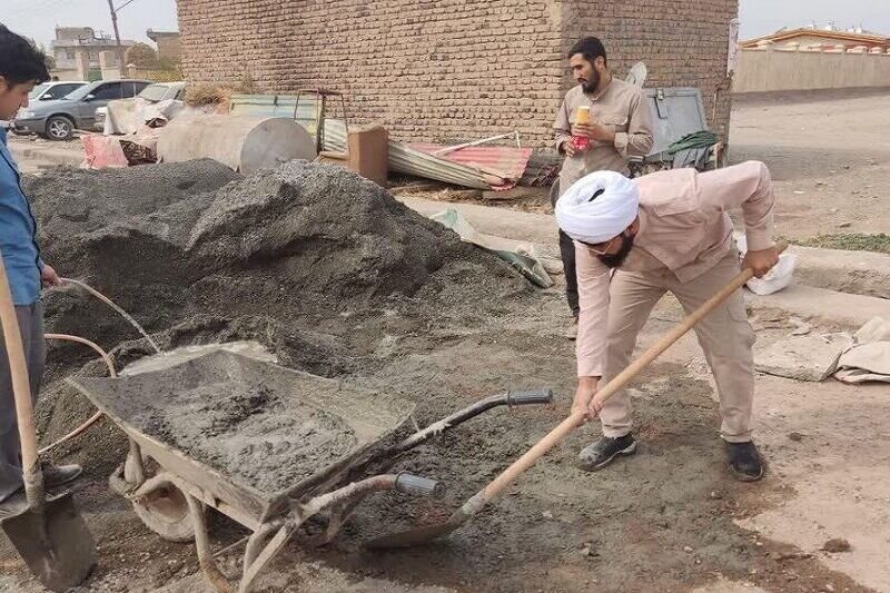 30 گروه جهادی طلاب در گلستان خدمت‌رسانی می‌کنند