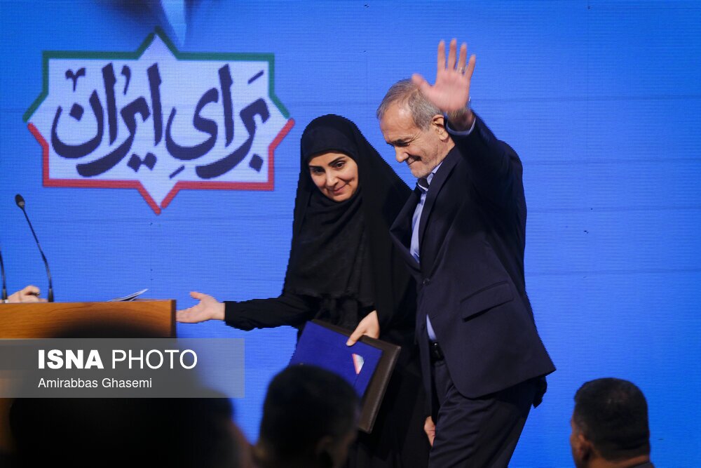 حضور پزشکیان در مراسم افتتاح پروژه‌های جدید وزارت راه و شهرسازی