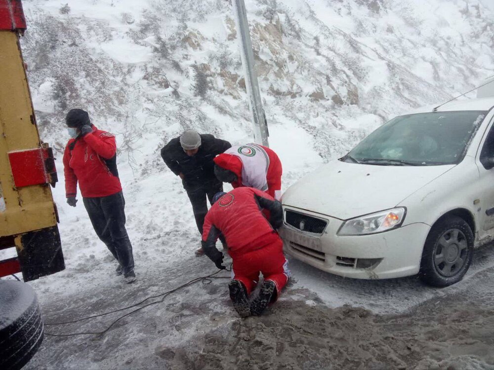امداد رسانی هلال احمر مازندران به 711 نفر در راه‌مانده
