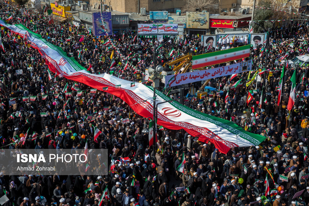امروز؛ برگزاری راهپیمایی 22 بهمن  در مسیرهای 12گانه