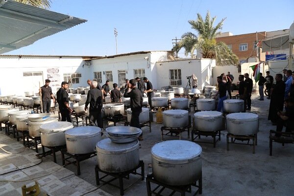 طبخ 72 دیگ اطعام در مصلی وحدت گرگان