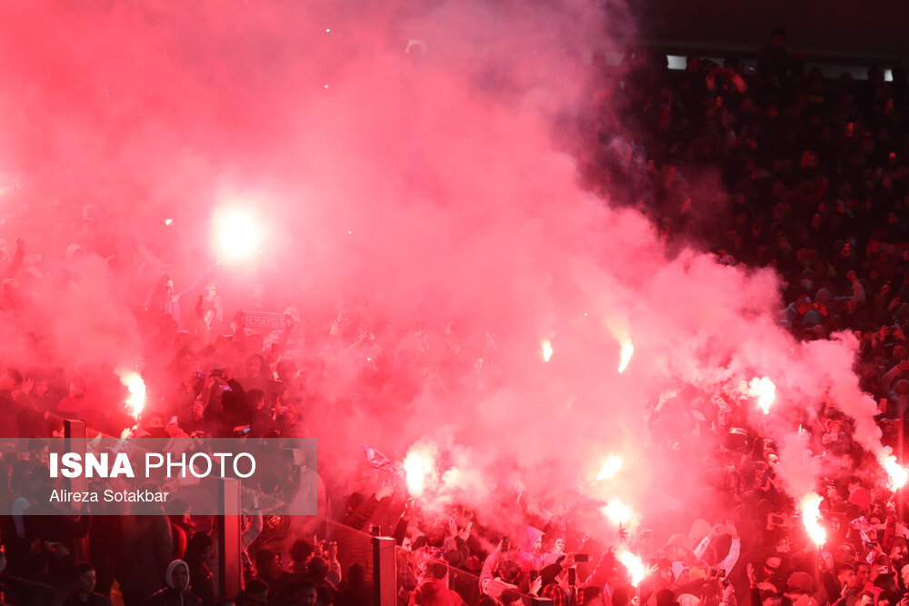 هدیه 2 امتیازی پرسپولیس و سپاهان به تراکتور صدرنشین