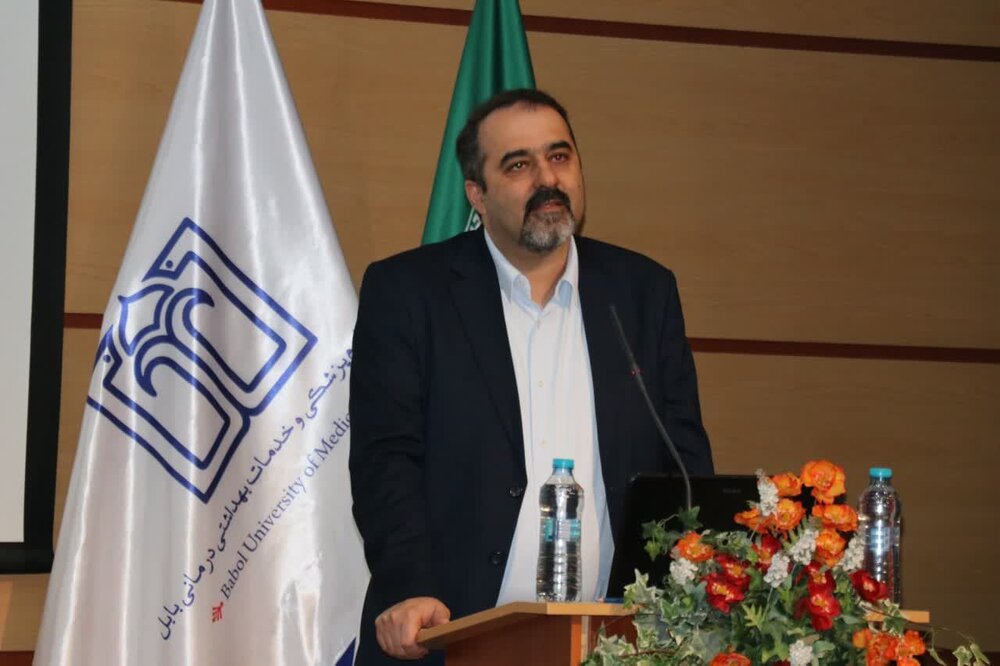 دانشجویان میهن پرستی را در خود تقویت کنند