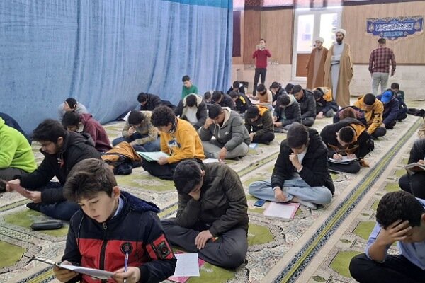 برگزاری آزمون منطقه‌ای لیگ جهاد تبیین دانش آموزی