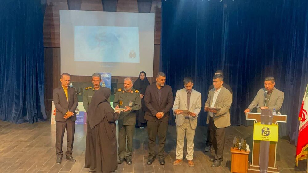 خبرنگار ایسنا در جشنواره ابوذر گلستان جایزه برد