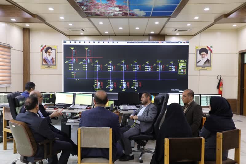 بازدید مشاور معاون رئیس جمهور از پیشرفته‌ترین مرکز کنترل و پایش شبکه فوق توزیع برق کشور