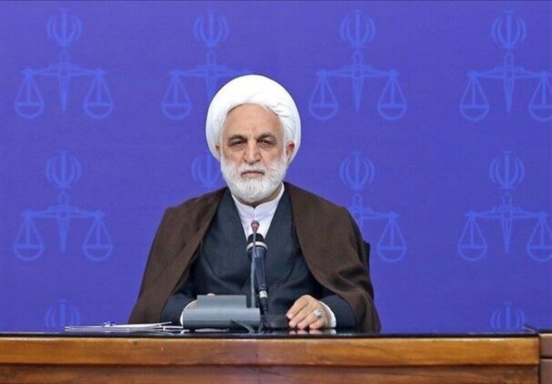 برای تسهیل و تسریع خدمات‌رسانی حقوقی و قضایی به مردم از فناوری‌های الکترونیکی استفاده شود