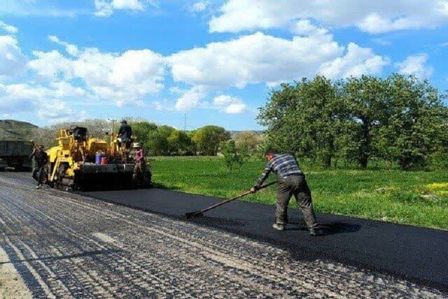 بهسازی 1.5 کیلومتر از راه های روستایی رشت و لاهیجان