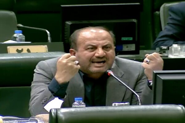 هنرستان‌های گلستان نیازمند تجهیزات روز است