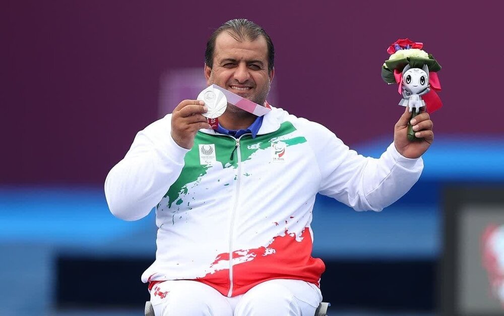 قهرمان 6 دوره جهان در تیراندازی با کمان سفیر حقوق ورزشی مازندران شد