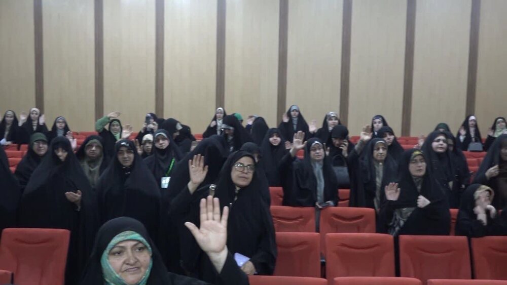 بانوان جبهه فرهنگی انقلاب مازندران با انتشار میثاق‌نامه «فاطمی» بر رعایت پوشش اسلامی تأکید کردند