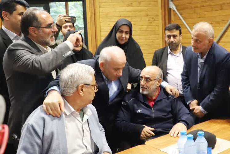 کمک 5 میلیاردتومانی استاندار مازندران به مرکز نگهداری جانبازان
